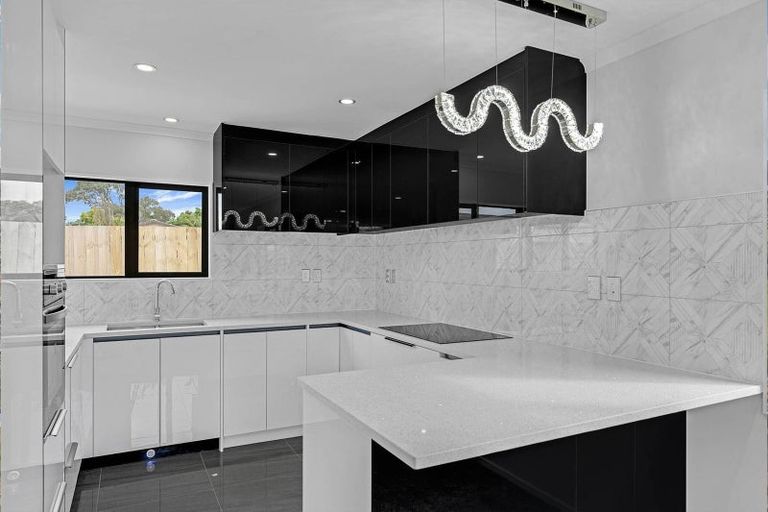 Photo of property in 10 Kivell Close, Mangere East, Auckland, 2024