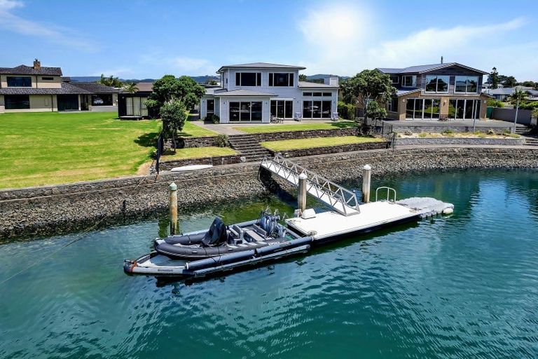 Photo of property in 5 Lanyard Place, One Tree Point, 0118