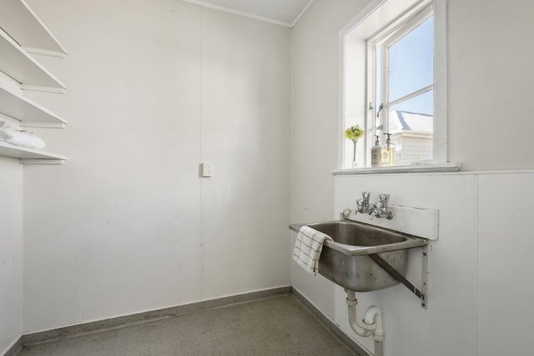 Photo of property in 9f Kerr Street, Devonport, Auckland, 0624