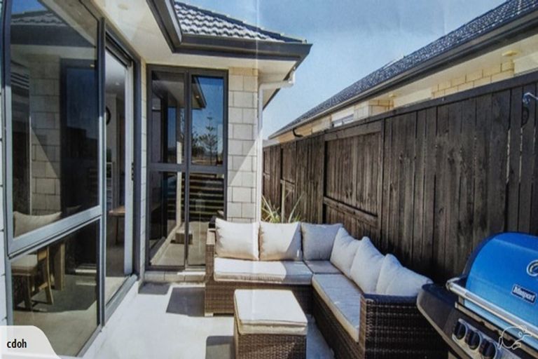 Photo of property in 15 Ponga Place, Papamoa Beach, Papamoa, 3118