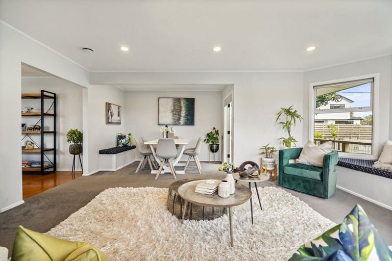 Photo of property in 2/36a Salisbury Road, Birkdale, Auckland, 0626