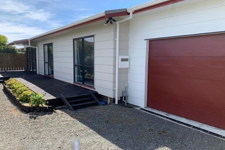 Photo of property in 82a Alexander Road, Raumati Beach, Paraparaumu, 5032
