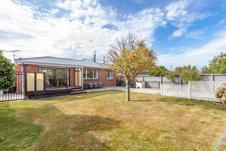 Photo of property in 22 Steadman Road, Broomfield, Christchurch, 8042
