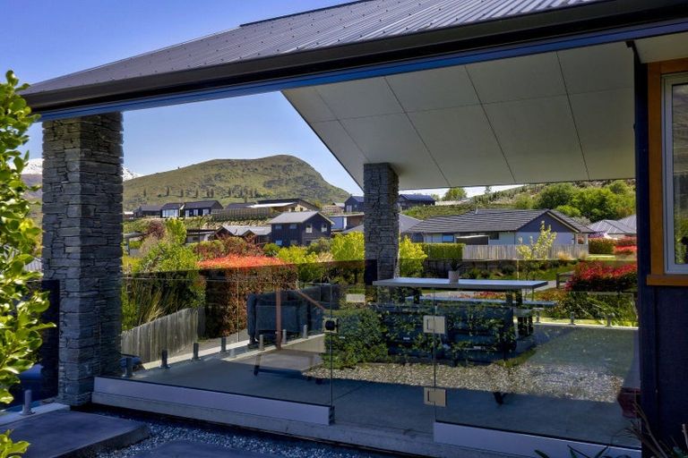 Photo of property in 6 Oxfordshire Avenue, Lower Shotover, Queenstown, 9304