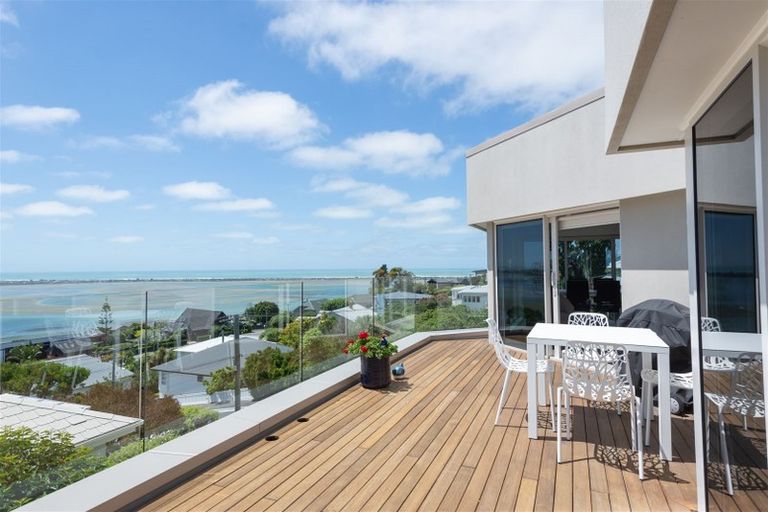 Photo of property in 45a Marama Crescent, Mount Pleasant, Christchurch, 8081