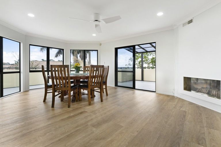 Photo of property in 223 Hill Road, The Gardens, Auckland, 2105