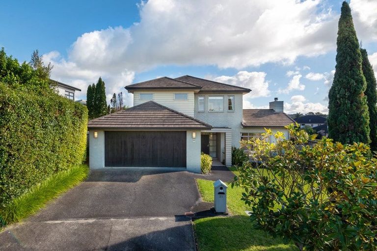 Photo of property in 31 Oakway Drive, Schnapper Rock, Auckland, 0632