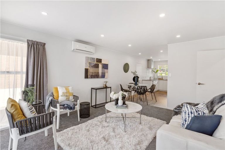 Photo of property in 1/38 Ballater Place, Highland Park, Auckland, 2010