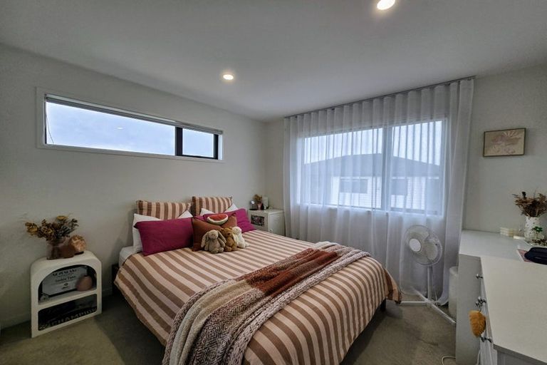 Photo of property in 7c Gulf Crest, Bucklands Beach, Auckland, 2012