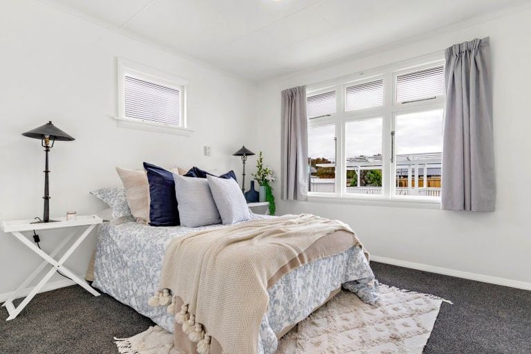 Photo of property in 382 High Street South, Carterton, 5713