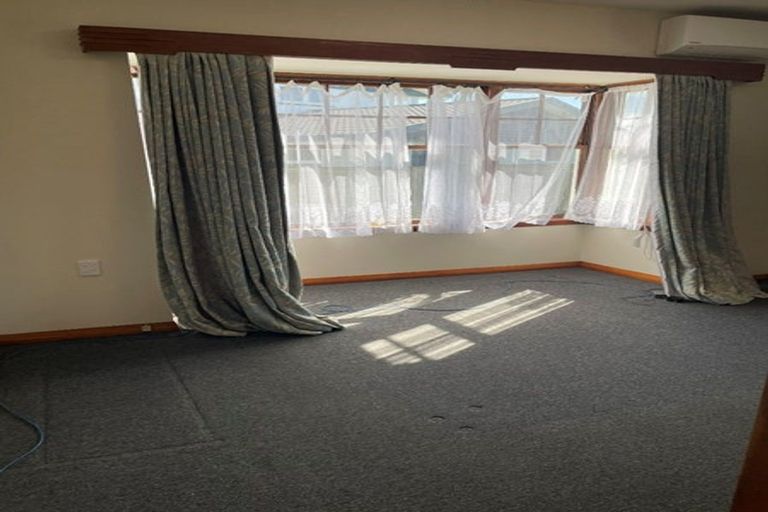 Photo of property in 1/91 Yaldhurst Road, Sockburn, Christchurch, 8042