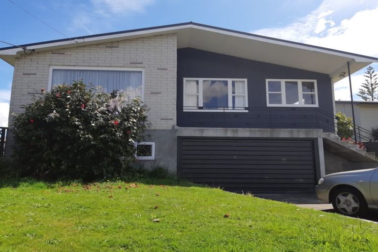 Photo of property in 3 Puriri Crescent, Lansdowne, Masterton, 5810