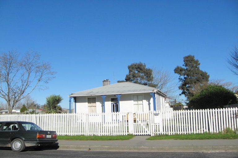Photo of property in 692 Main North Road, Belfast, Christchurch, 8051