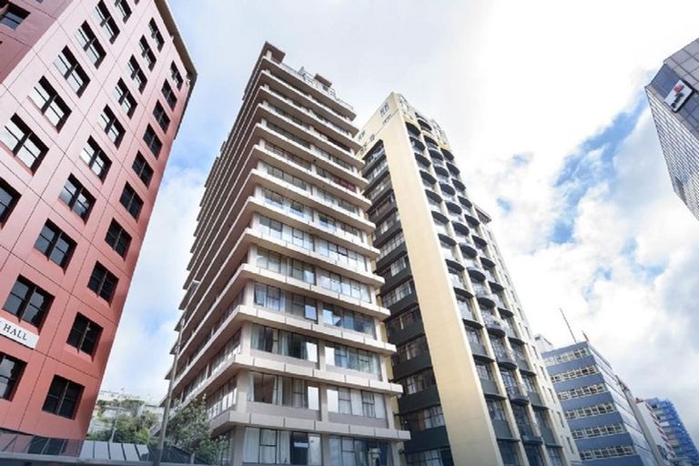 Photo of property in Terrace Tower Apartments, 126 The Terrace, Wellington Central, Wellington, 6011