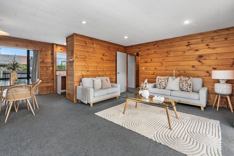 Photo of property in 2/68 Hei Hei Road, Hei Hei, Christchurch, 8042