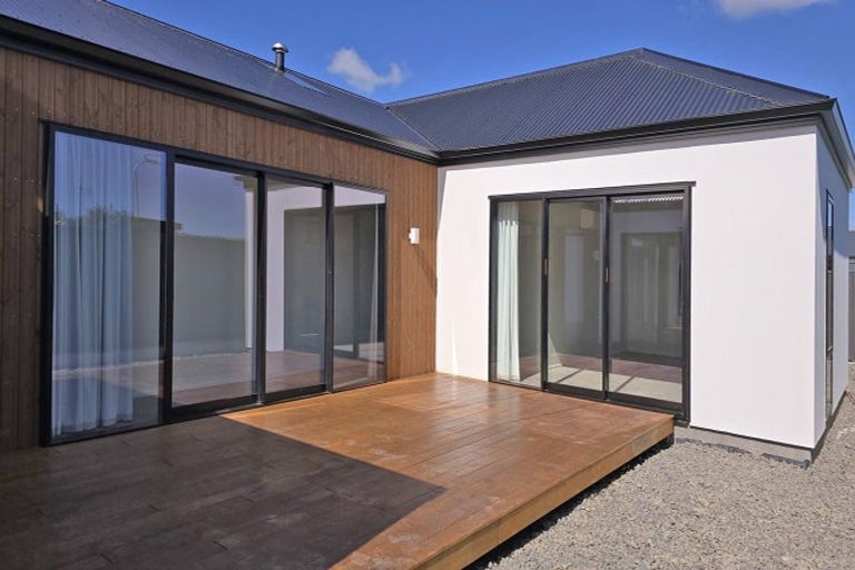 Photo of property in 7 George Yee Place, Taradale, Napier, 4112