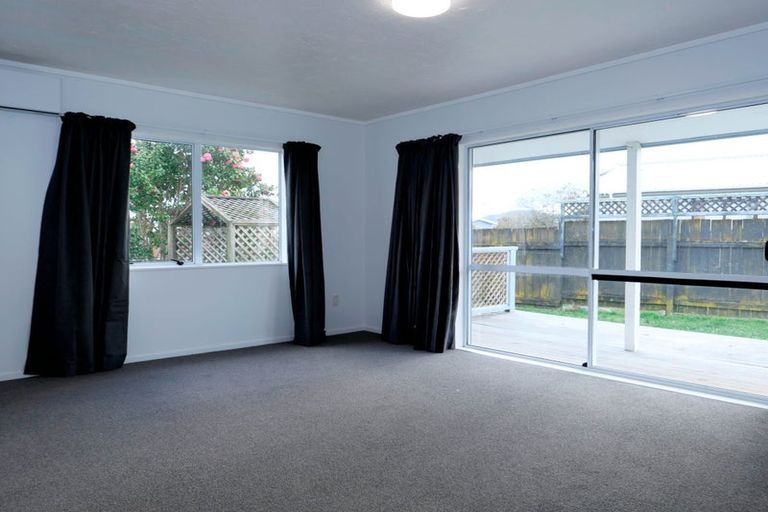 Photo of property in 22a Pukeko Street, Paraparaumu, 5032