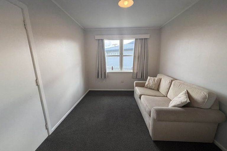 Photo of property in 5 Beazley Crescent, Tikipunga, Whangarei, 0112