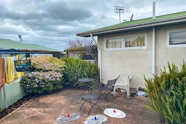 Photo of property in 2/163 Vigor Brown Street, Napier South, Napier, 4110