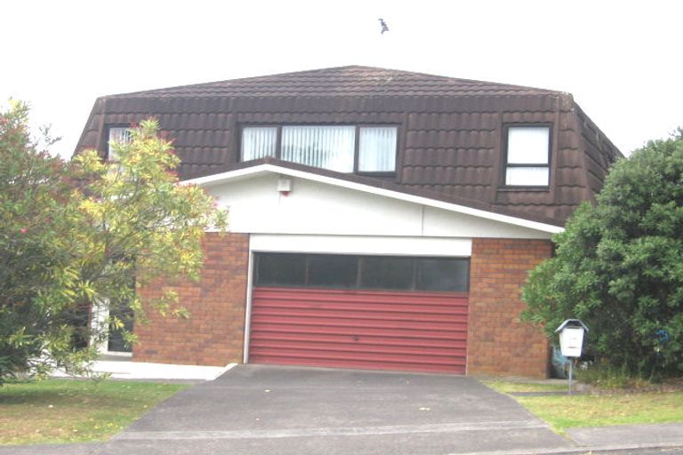 Photo of property in 1/77 Seaview Road, Glenfield, Auckland, 0629