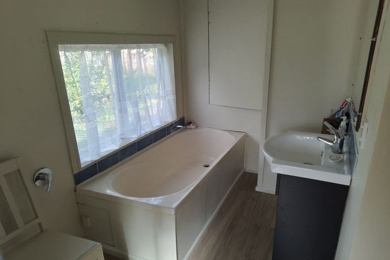 Photo of property in 102 Salcombe Street, Kaitangata, 9210