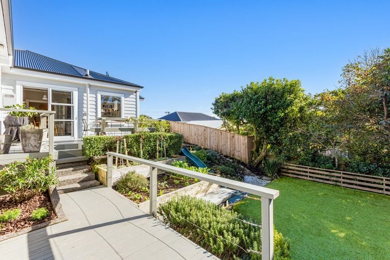 Photo of property in 43 Messines Road, Karori, Wellington, 6012