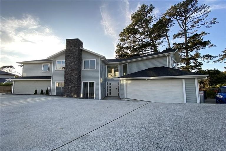 Photo of property in 29e Greenhithe Road, Greenhithe, Auckland, 0632