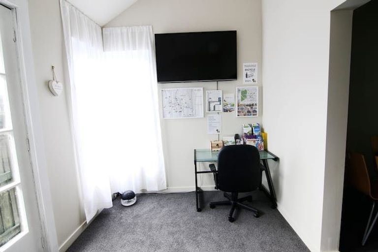 Photo of property in 2/66 Burke Street, Addington, Christchurch, 8024