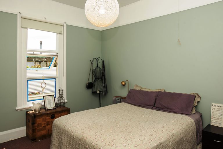 Photo of property in 132 Mcmurdo Street, Tinwald, Ashburton, 7700