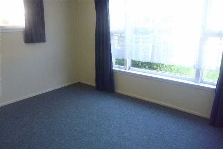 Photo of property in 59 Main North Road, Woodend, 7610