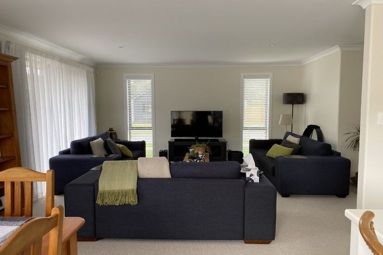 Photo of property in 154 Adler Drive, Ohauiti, Tauranga, 3112