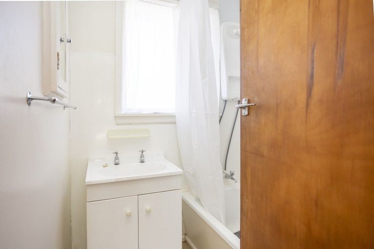 Photo of property in 1/7 Konini Street, Riccarton, Christchurch, 8041