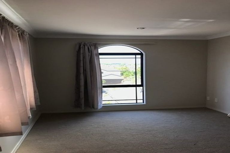 Photo of property in 30 Killybegs Drive, Pinehill, Auckland, 0632