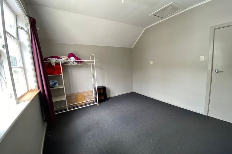 Photo of property in 4 Levy Street, Mount Victoria, Wellington, 6011