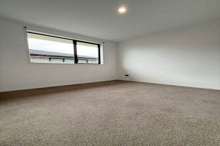 Photo of property in 11 Tauroa Drive, Tuakau, 2121