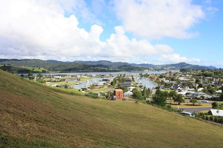 Photo of property in 14 Panorama Parade, Pauanui, Hikuai, 3579