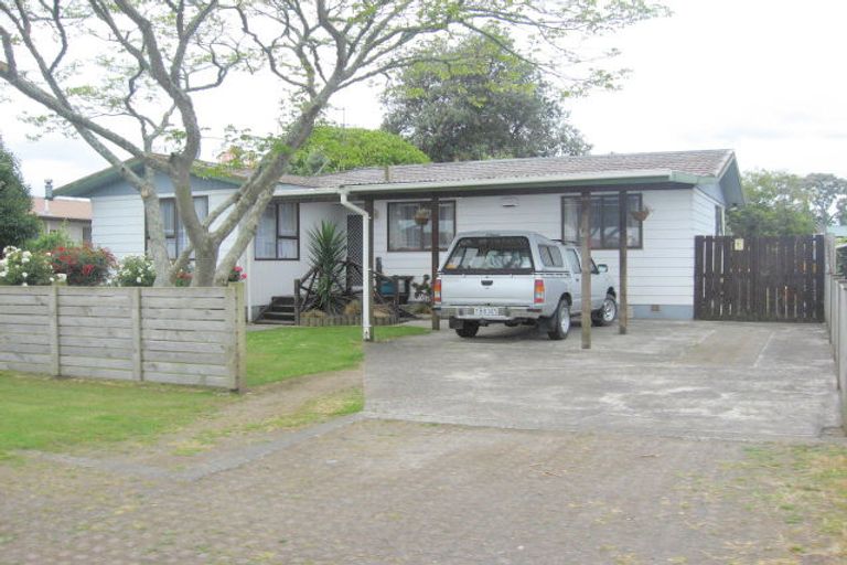 Photo of property in 4 Le Havre Place, Takanini, 2112