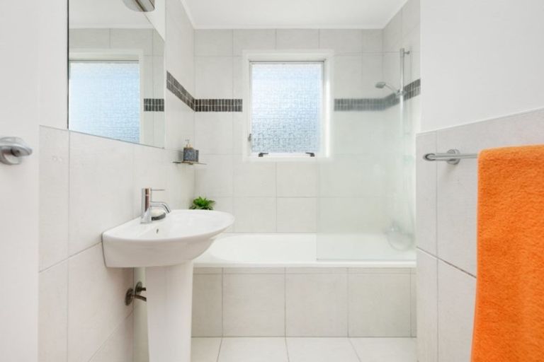 Photo of property in 10 Kinross Place, Mount Maunganui, 3116