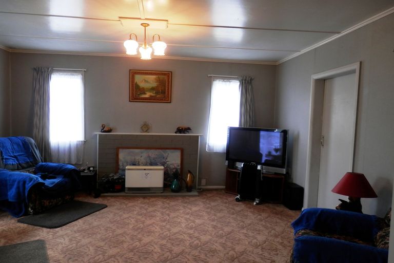 Photo of property in 16 Great South Road, Ngaruawahia, 3720
