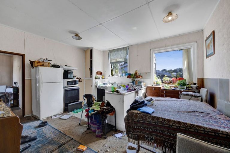 Photo of property in 56 Victoria Street, Patea, 4520