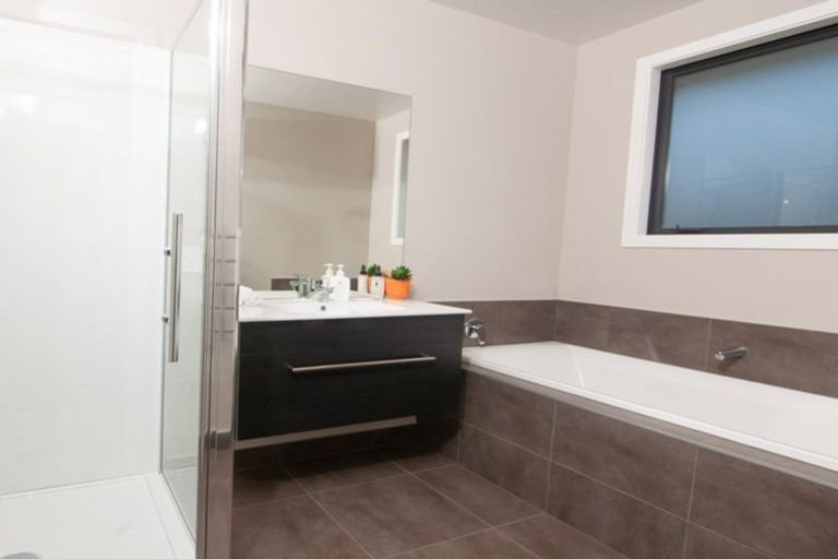 Photo of property in 8 Stowell Drive, Cromwell, 9310