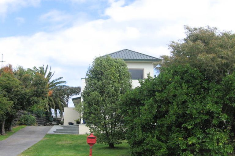Photo of property in 98 Dickson Road, Papamoa Beach, Papamoa, 3118