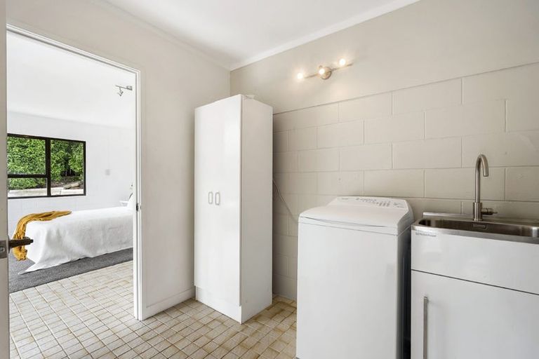 Photo of property in 1a Tainui Street, Torbay, Auckland, 0630