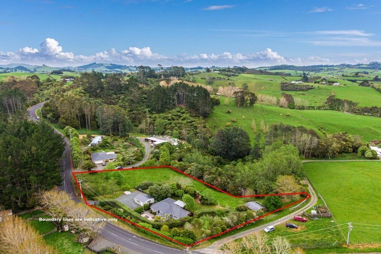 Photo of property in 61 Gelling Road, Ararimu, Papakura, 2583