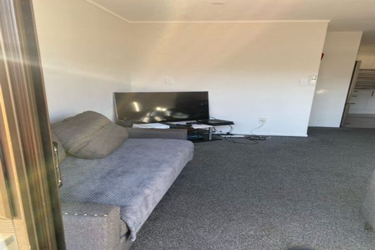 Photo of property in 1/4a Browns Road, Manurewa, Auckland, 2102