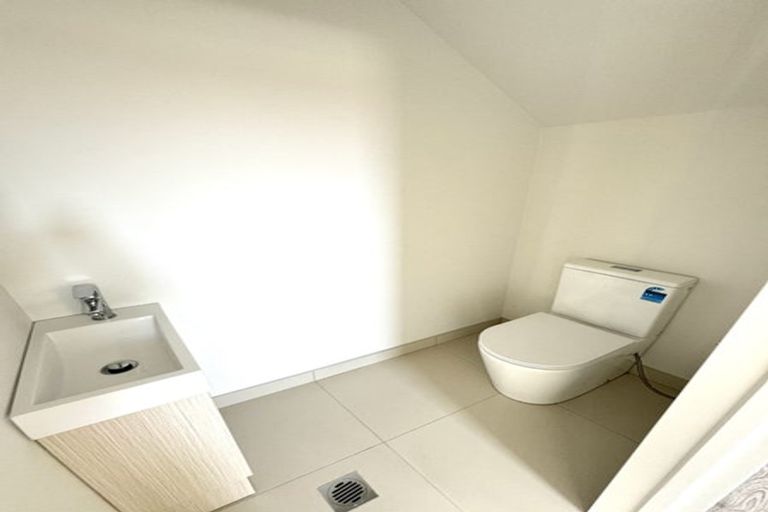 Photo of property in 1/3 Harwell Place, Mangere, Auckland, 2022