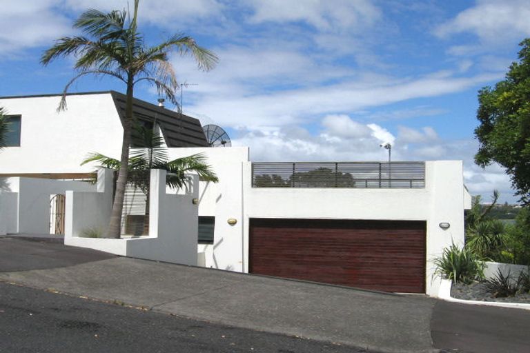 Photo of property in 5 Hinemoa Street, Birkenhead, Auckland, 0626