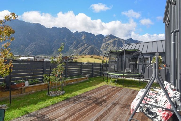 Photo of property in 6 Polperro Court, Jacks Point, Queenstown, 9371