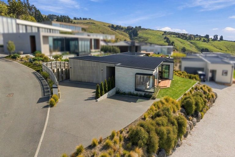 Photo of property in 19 Rauhea Lane, Clifton, Christchurch, 8081