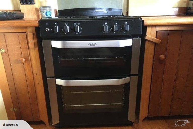 Photo of property in 5 Burnett Street, Kakanui, Oamaru, 9495